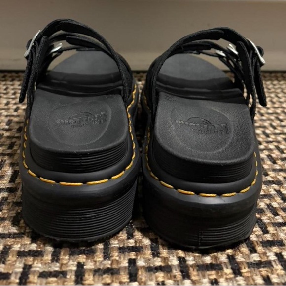 Dr. Martens Women's Blaire Slide Size 7 - Picture 5 of 7